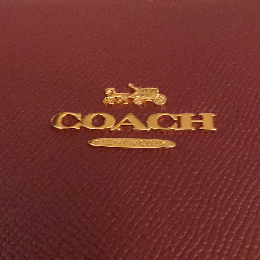 Authentic Coach Gallery Tote Bag NWT - Picture 3 of 6